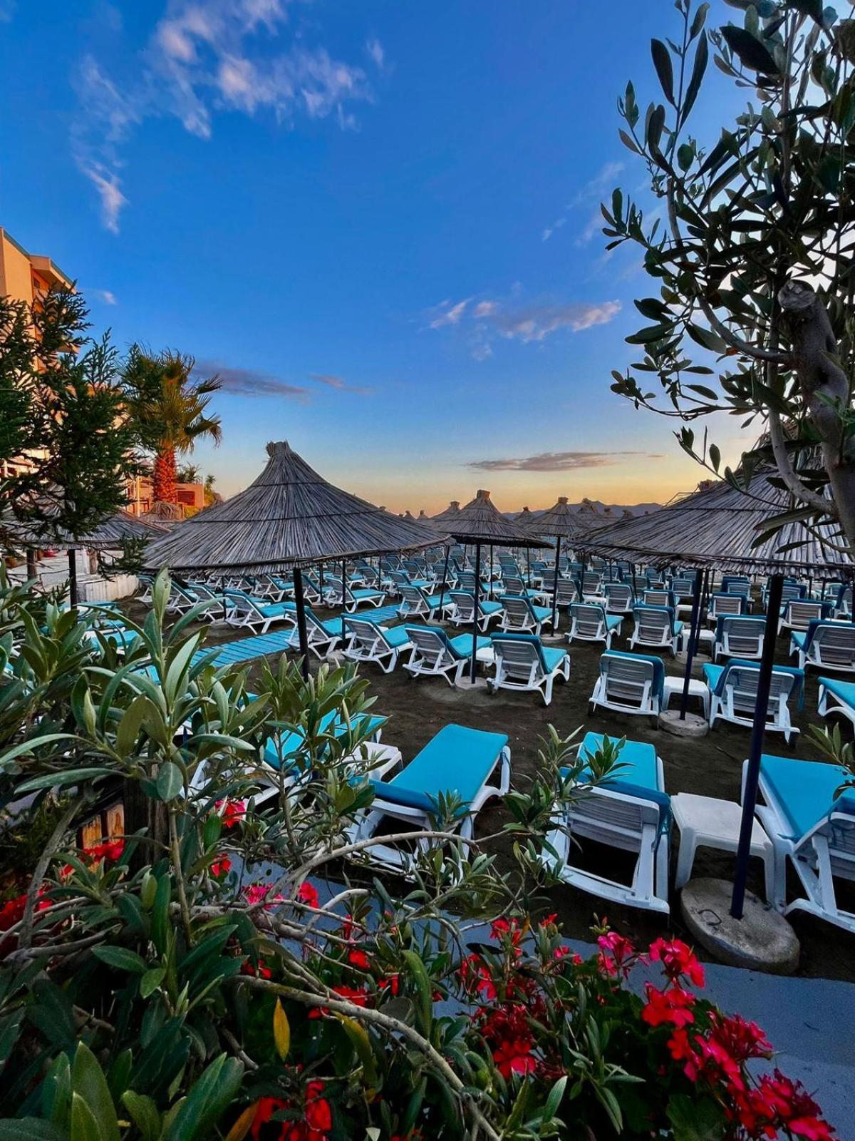 Bougainvill Sunset Villa Sarandë エクステリア 写真